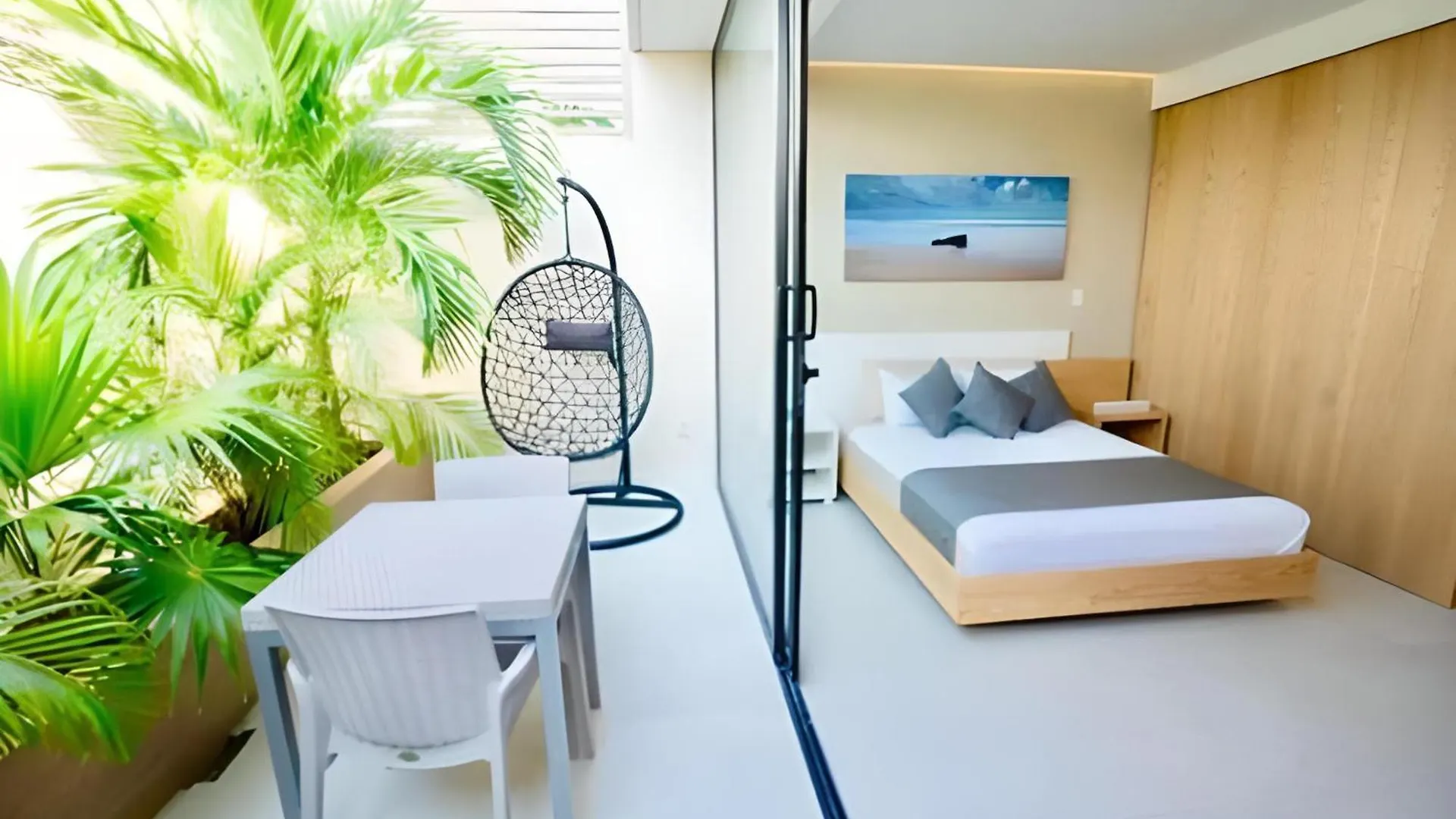 Levitat 32 Playa del Carmen Mexiko