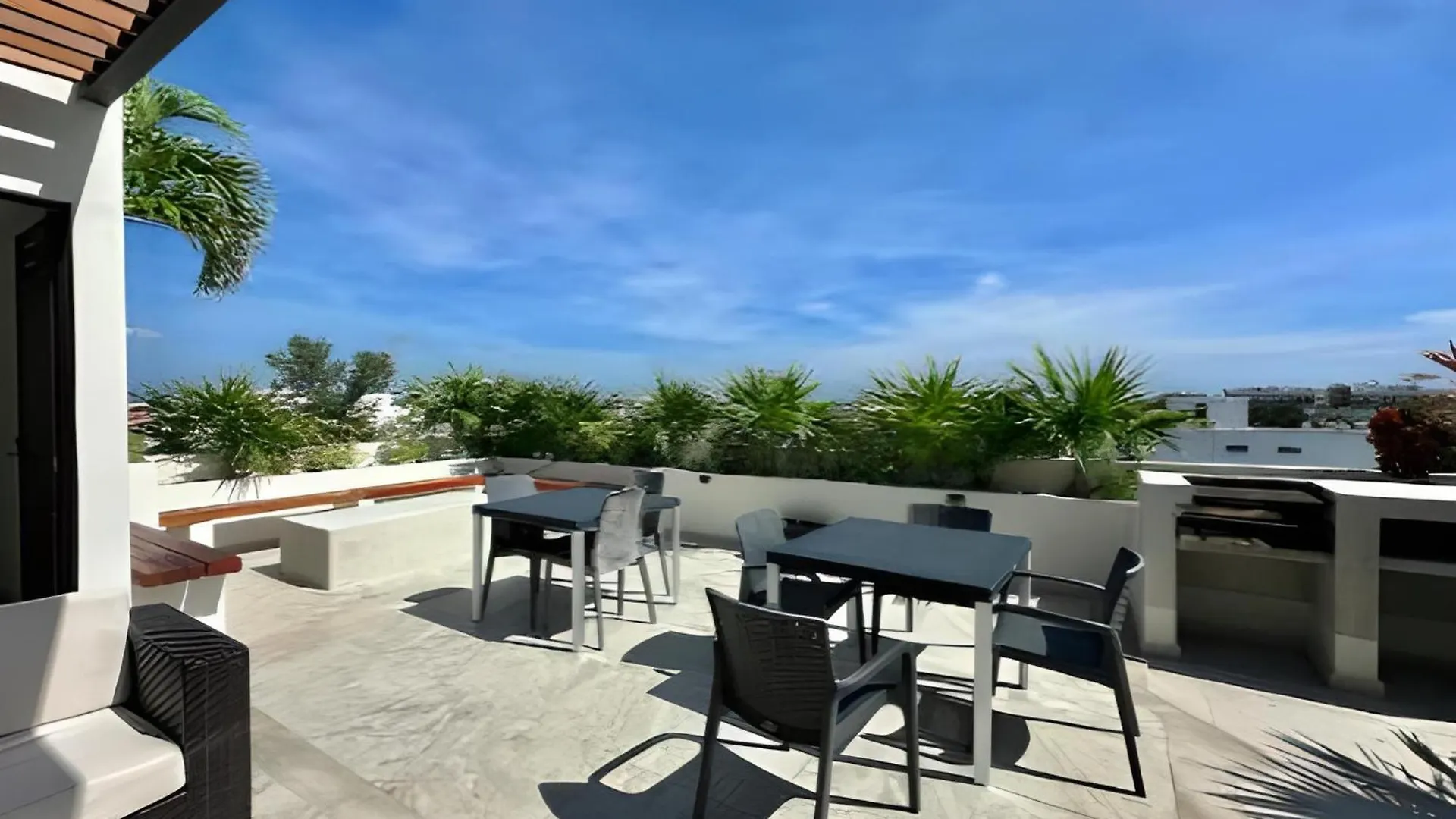 Levitat 32 Playa del Carmen Mexiko